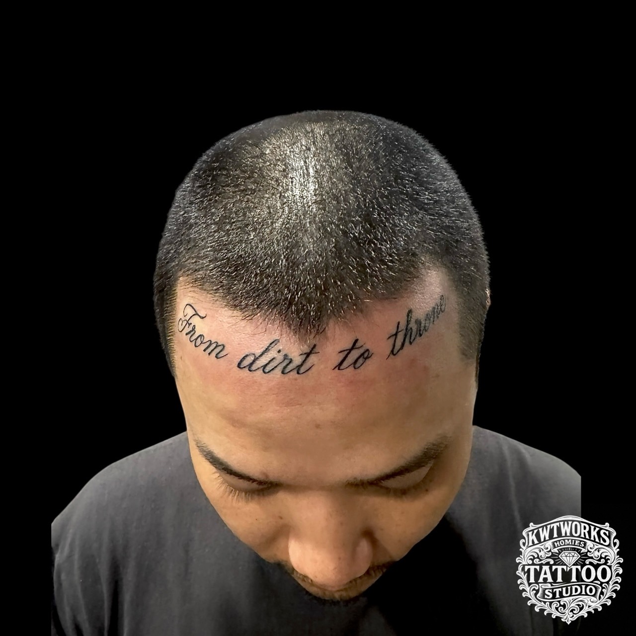 ヘアラインレタリング (Hairline Lettering)